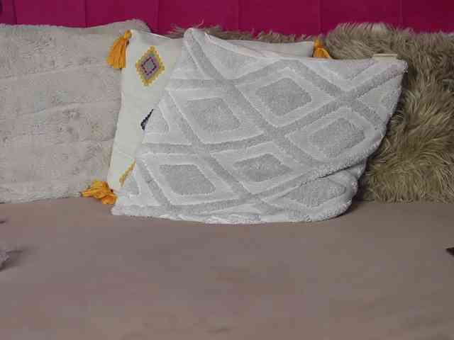 LoriMinelli LoriMinelli