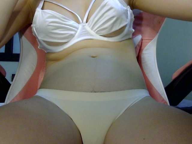 Ta-kara from BongaCams