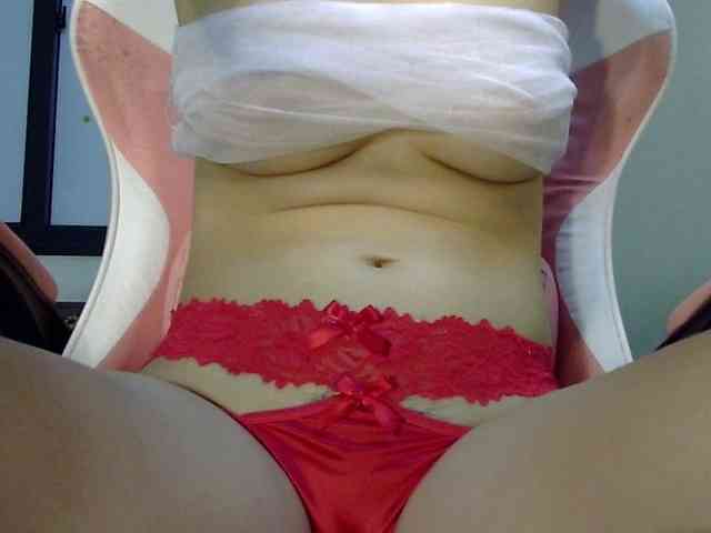 Ta-kara Live Webcam on BongaCams