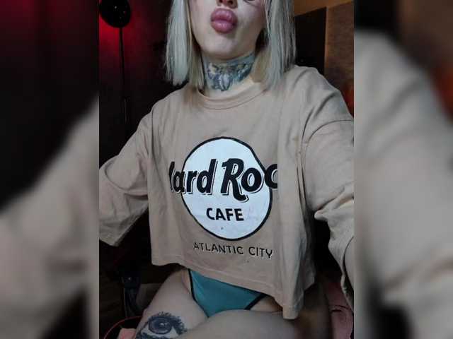  a-squirter chat room