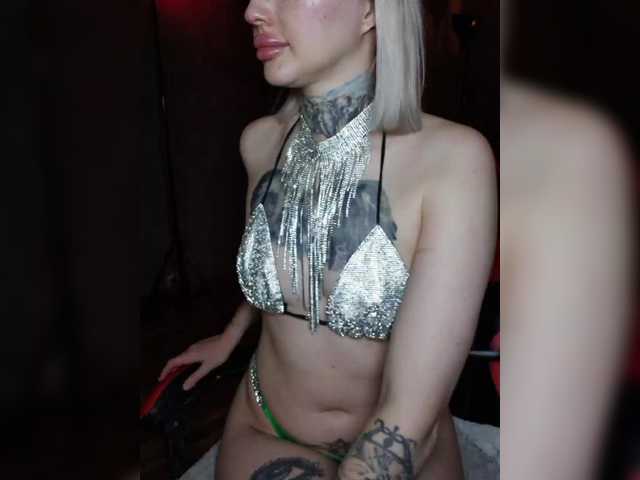  a-squirter chat room