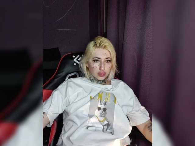 a-squirter from BongaCams is Freechat