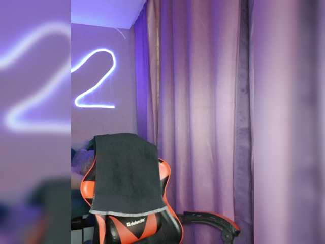 a-squirter's BongaCams show and profile