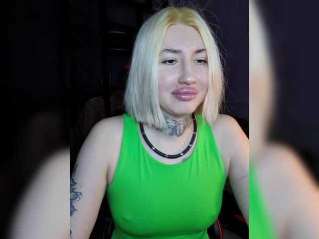 a-squirter's BongaCams show and profile
