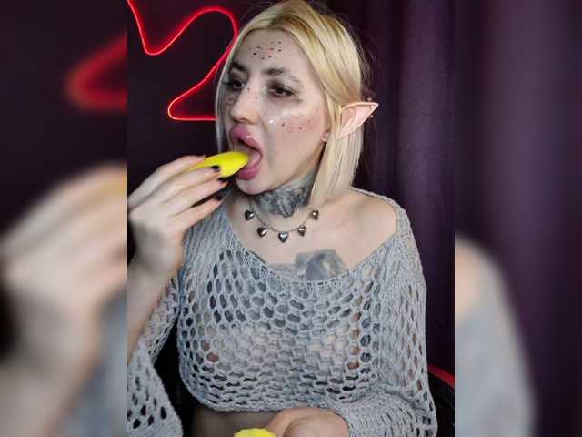 a-squirter's BongaCams show and profile