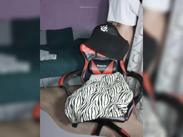 a-squirter's BongaCams show and profile