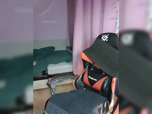 a-squirter's BongaCams show and profile