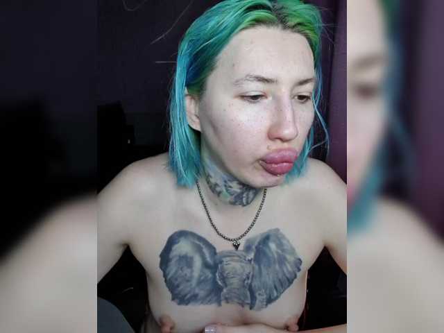 a-squirter's BongaCams show and profile