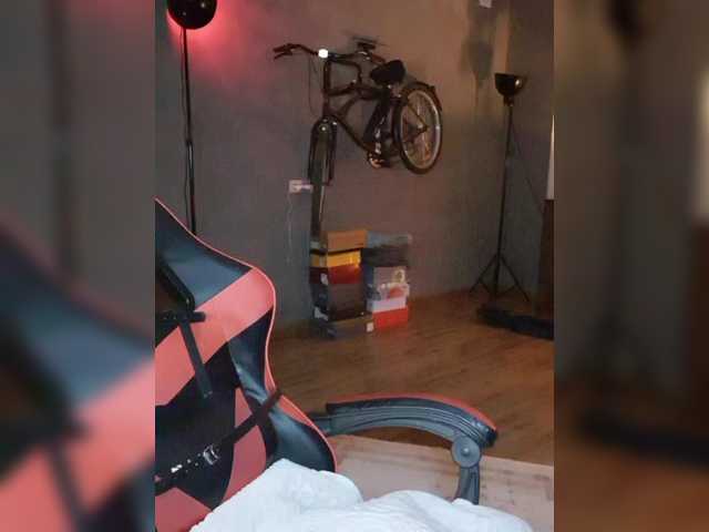  a-squirter chat room