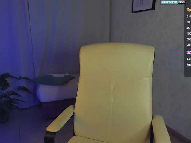 evie-sapphire on BongaCams 