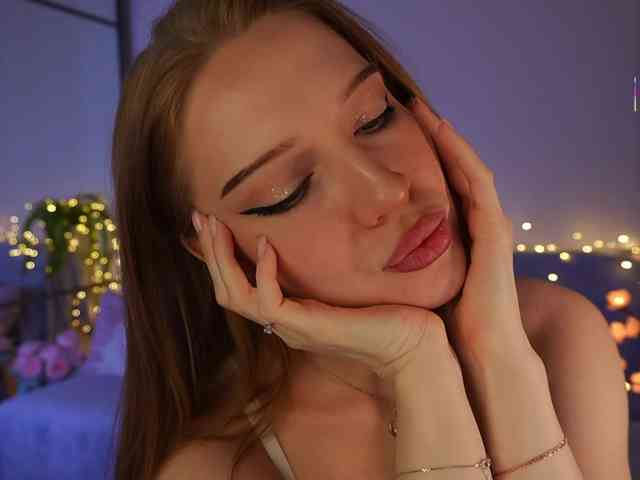 evie-sapphire evie-sapphire