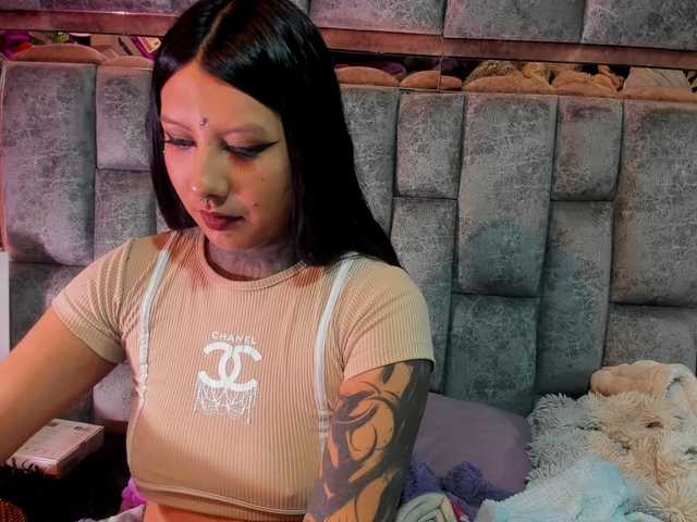 Chantallthx webcam bongacams model stream image