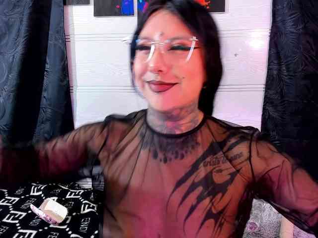 Chantallthx webcam