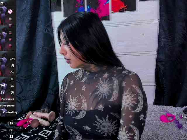 Chantallthx webcam