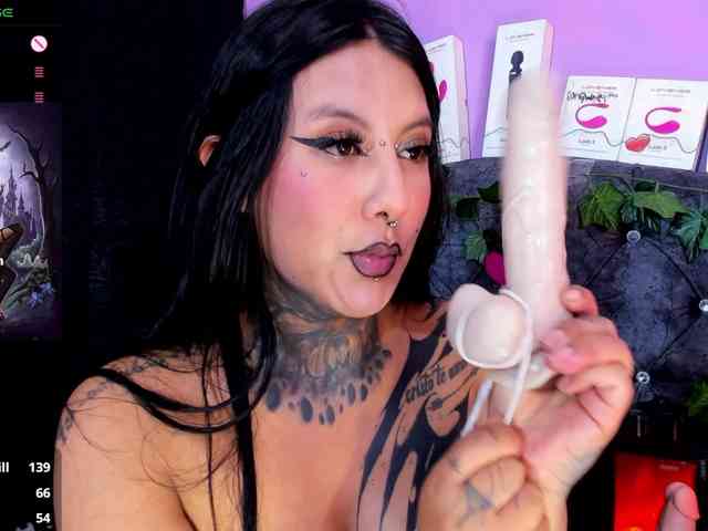 Chantallthx webcam