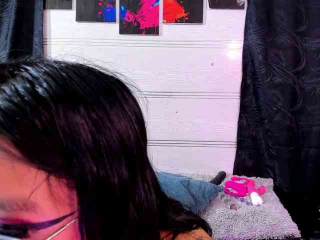 Chantallthx webcam