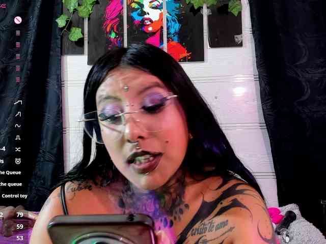 Chantallthx webcam