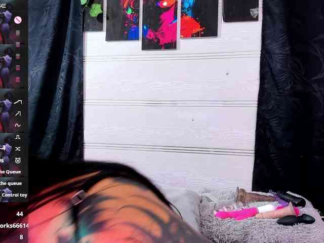 Chantallthx webcam