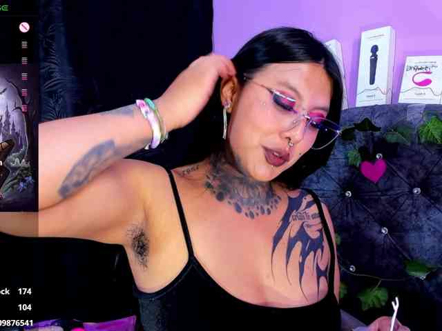 Chantallthx webcam