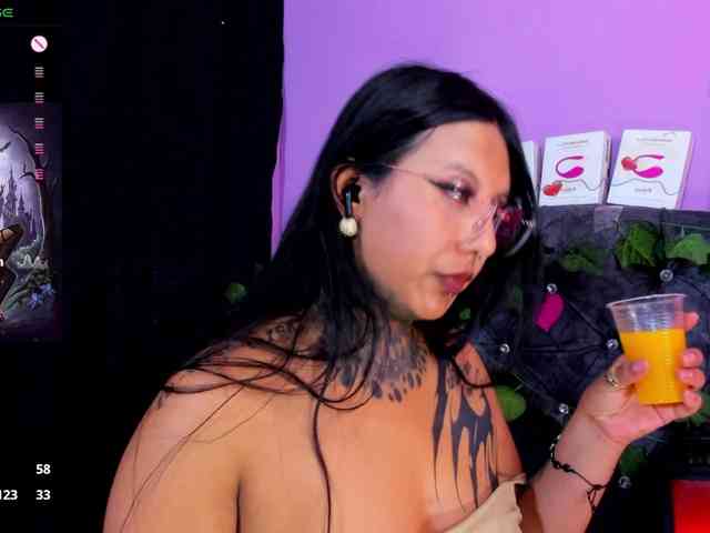 Chantallthx webcam
