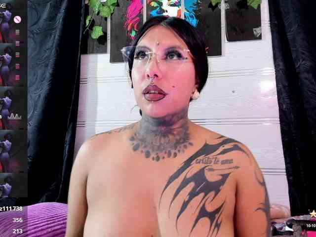 Chantallthx webcam
