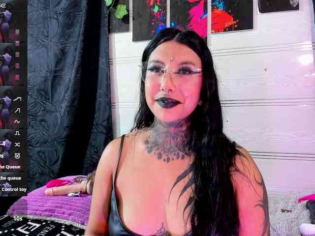Chantallthx webcam