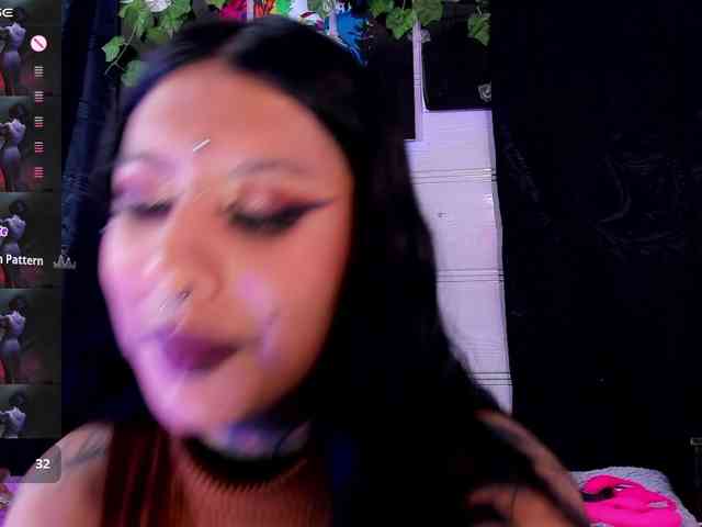Chantallthx webcam