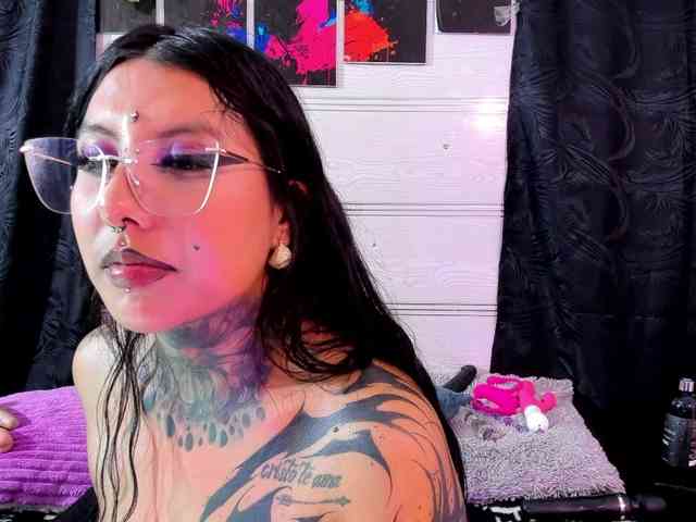 Chantallthx webcam