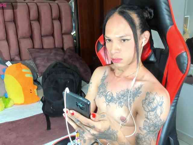 taylor-hot-xx Live Webcam on BongaCams