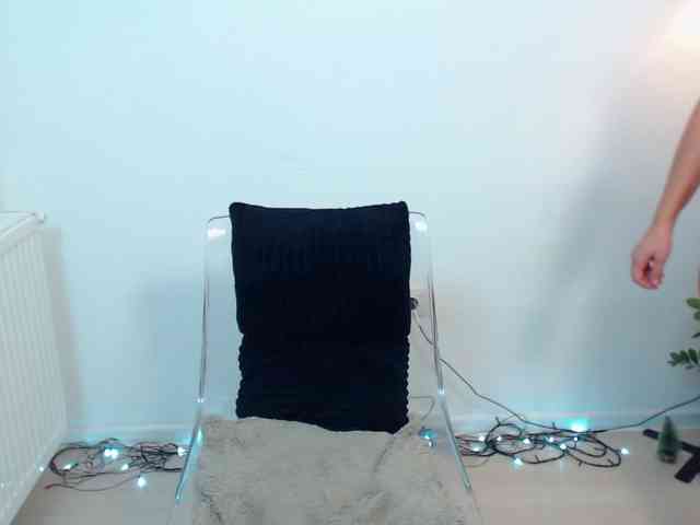 LovelyBrownie webcam