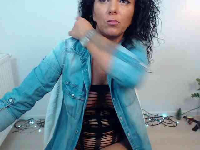 LovelyBrownie webcam