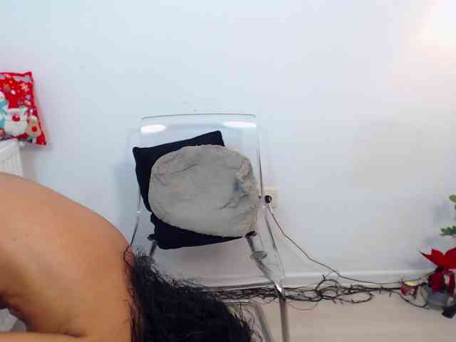 LovelyBrownie webcam