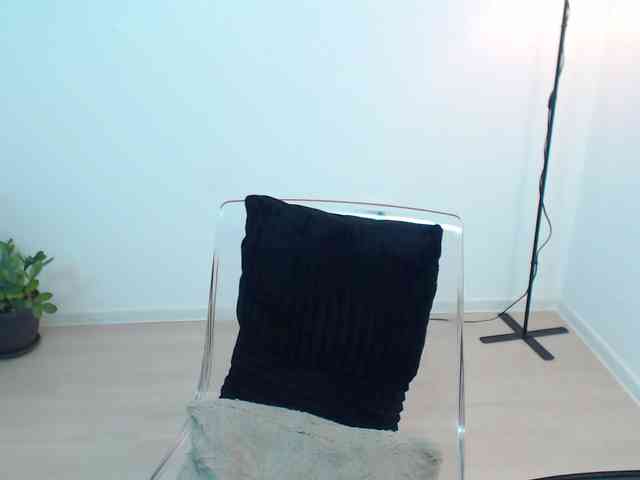 LovelyBrownie webcam