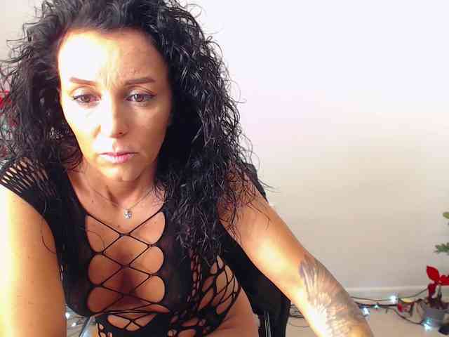 LovelyBrownie webcam