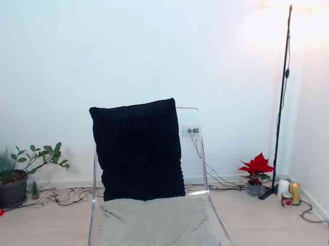 LovelyBrownie webcam