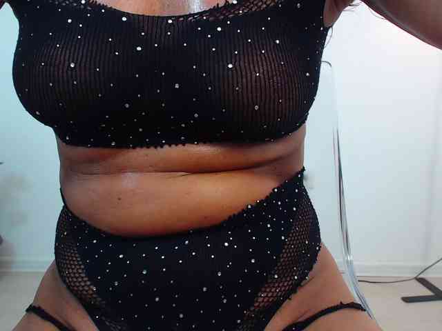 LovelyBrownie webcam