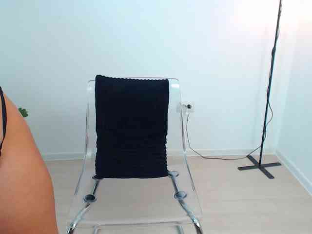 LovelyBrownie webcam