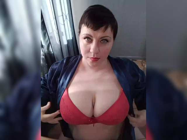 --ALEKSA-'s BongaCams show and profile