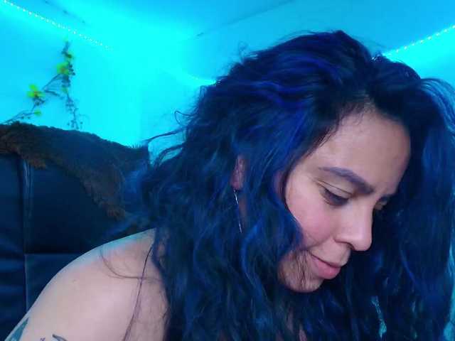 elektra-32's BongaCams show and profile