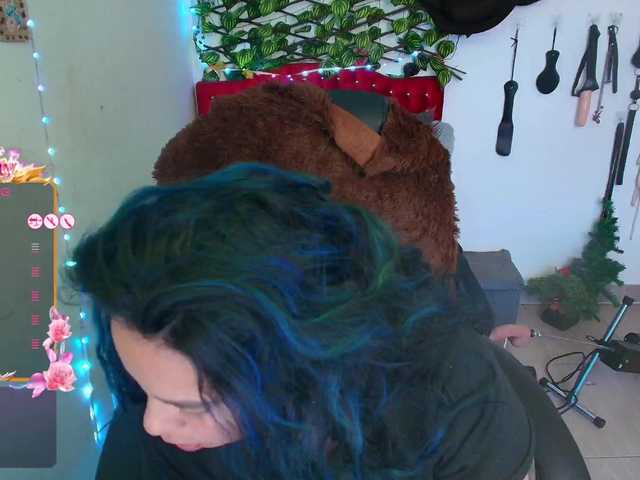 elektra-32's BongaCams show and profile