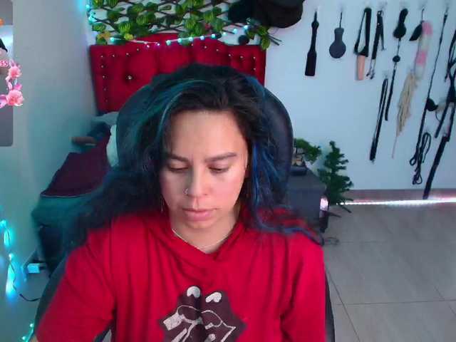 elektra-32's BongaCams show and profile