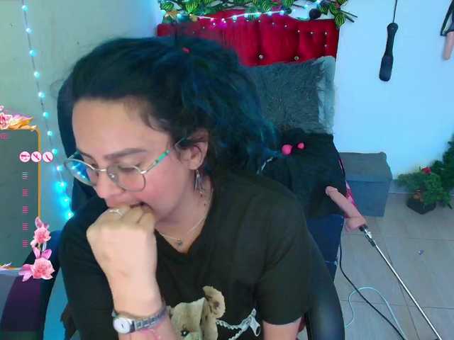 elektra-32's BongaCams show and profile