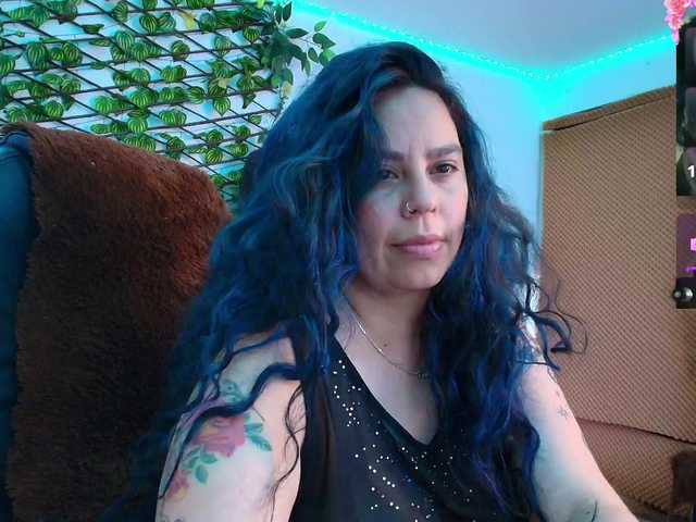 elektra-32's BongaCams show and profile