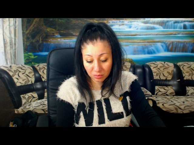 MoistMady's BongaCams show and profile