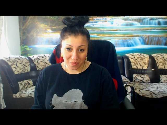 MoistMady's BongaCams show and profile