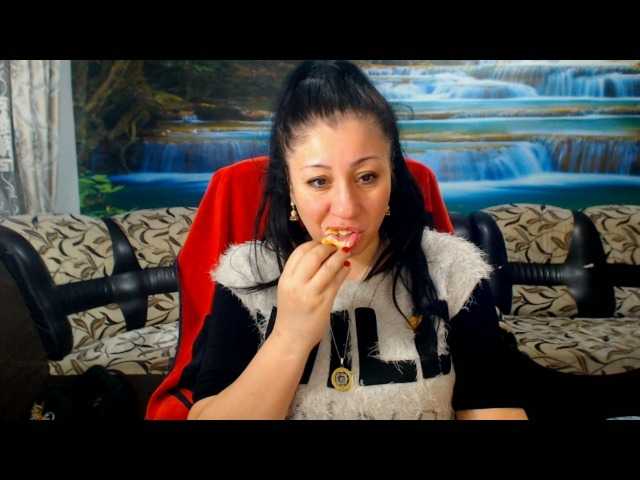 MoistMady's BongaCams show and profile