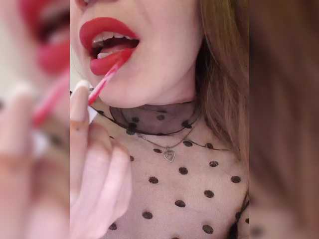 elaizza's BongaCams show and profile