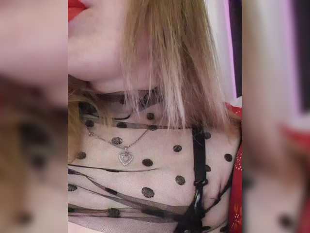 elaizza from BongaCams is Freechat