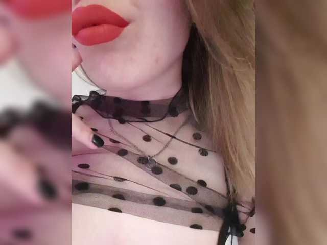 elaizza's BongaCams show and profile