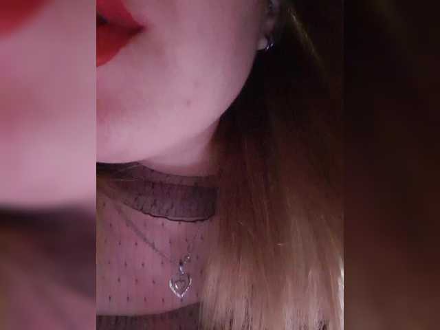 elaizza's BongaCams show and profile